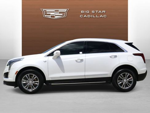 Used 2022 Cadillac XT5 Premium Luxury FWD image 2