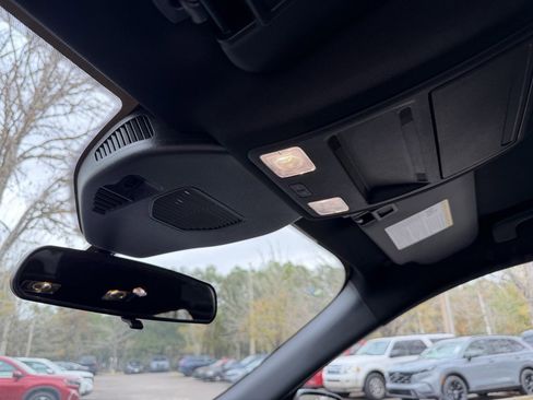 Used 2025 Ford Escape ST-Line image 29