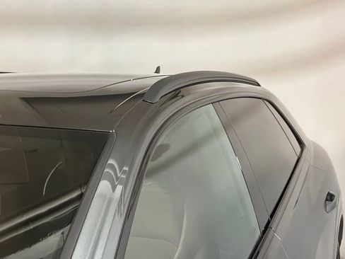 Used 2022 Audi Q8 Premium Plus image 23