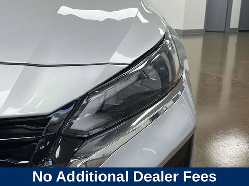 Used 2024 Nissan Altima 2.5 SV FWD image 10
