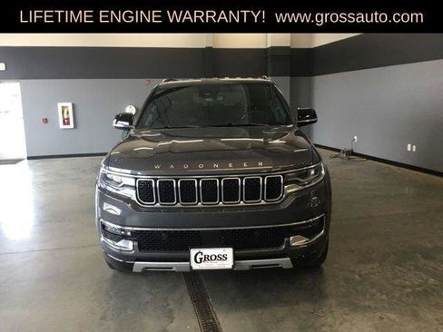 Certified 2024 Jeep Wagoneer L Series II AWD/4WD image 3