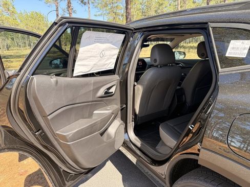New 2026 Chevrolet Trax ACTIV w/ Driver Confidence Package FWD image 27