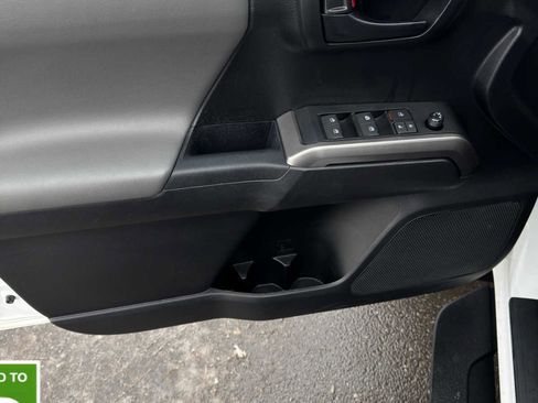 Used 2019 Toyota Tacoma SR5 image 14