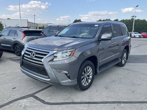 Used 2014 Lexus GX 460 Luxury w/ Preferred Accessory Package image 3