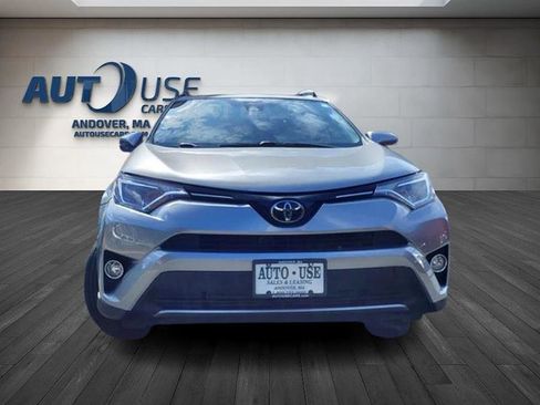 Used 2018 Toyota RAV4 XLE image 2