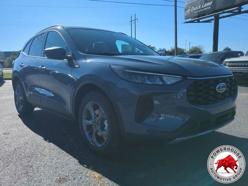 New 2026 Ford Escape ST-Line w/ Tech Pack #1 FWD image 9