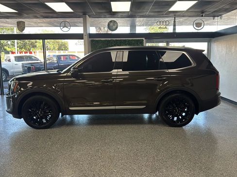 Used 2021 Kia Telluride SX w/ Towing Package AWD/4WD image 4