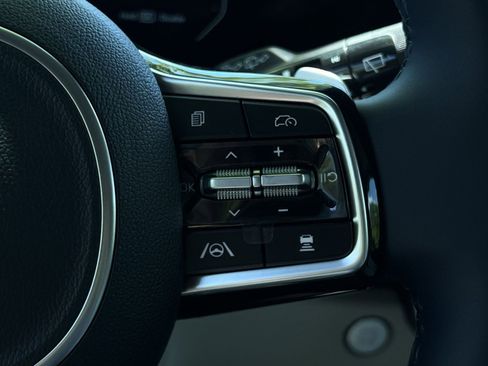 New 2026 Kia Carnival SX FWD image 28