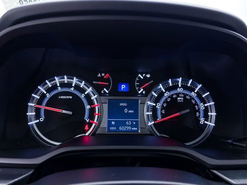 Used 2019 Toyota 4Runner Limited AWD/4WD image 33