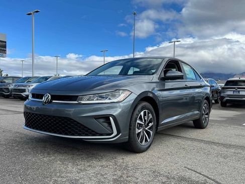 Used 2026 Volkswagen Jetta S FWD image 5