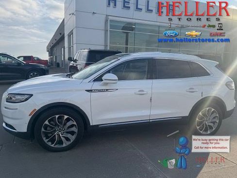 Used 2021 Lincoln Nautilus Reserve w/ Equipment Group 201A image 1