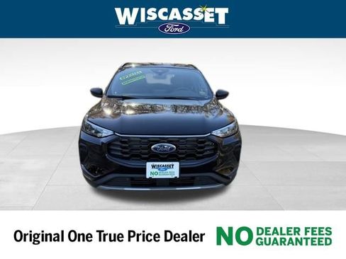 Used 2025 Ford Escape ST-Line w/ Cold Weather Package image 9