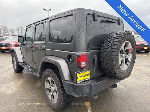 Used 2017 Jeep Wrangler Unlimited Sahara w/ Max Tow Package image 5