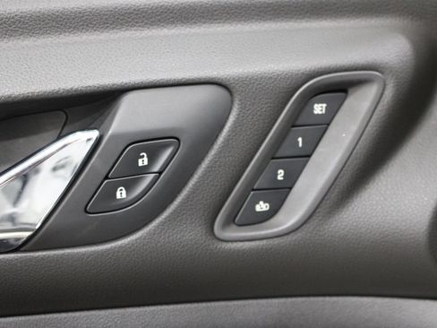 Used 2019 GMC Acadia Denali FWD image 8