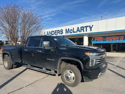 Used 2023 Chevrolet Silverado 3500 High Country w/ Snow Plow Prep/Camper Package image 1