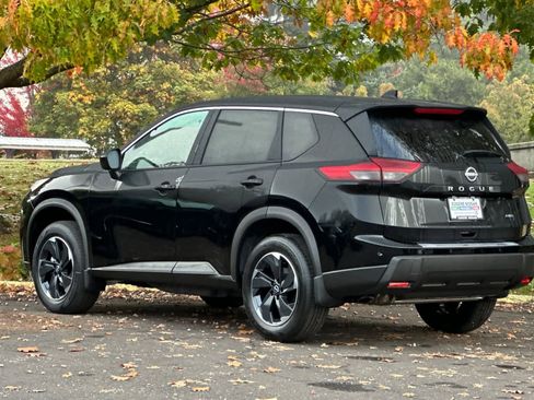 New 2026 Nissan Rogue SV image 6