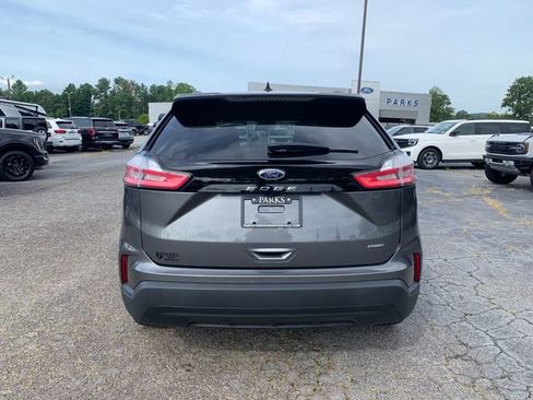 Used 2024 Ford Edge SE AWD/4WD image 7