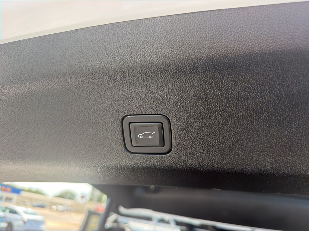 Used 2024 Chevrolet Suburban LT AWD/4WD image 13