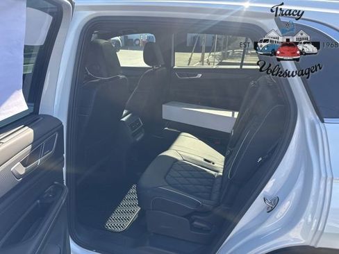 New 2026 Volkswagen Atlas Cross Sport SEL Premium R-Line image 19