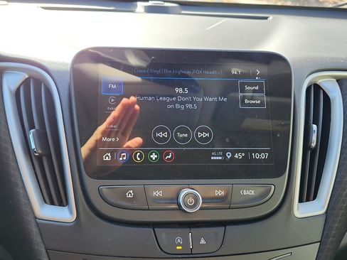 Used 2024 Chevrolet Malibu LT image 17