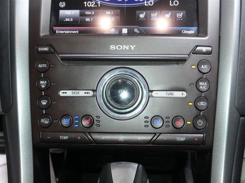 Used 2016 Ford Fusion Titanium FWD image 37