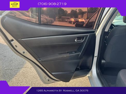 Used 2019 Toyota Corolla LE FWD image 8