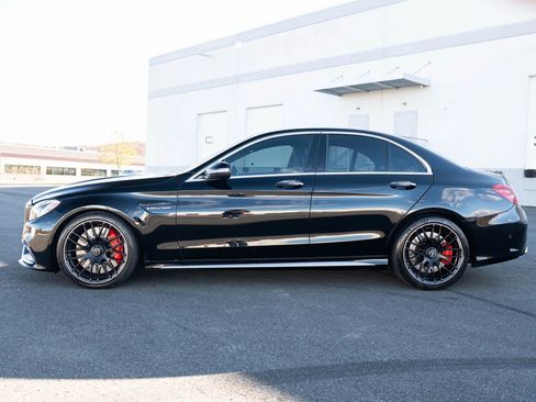 Used 2015 Mercedes-Benz C 63 AMG S image 2