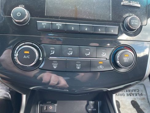 Used 2015 Nissan Altima 2.5 S w/ Special Edition Package image 18