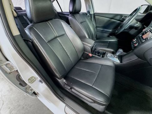 Used 2012 Nissan Altima 2.5 SL w/ 2.5SL Pkg FWD image 34