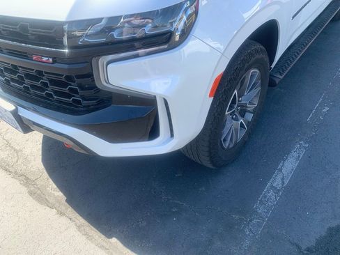 Used 2024 Chevrolet Suburban Z71 w/ Off-Road Capability Package AWD/4WD image 2