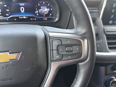 Used 2023 Chevrolet Suburban Premier image 30