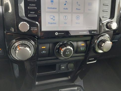 Used 2024 Toyota 4Runner TRD Off-Road Premium image 39