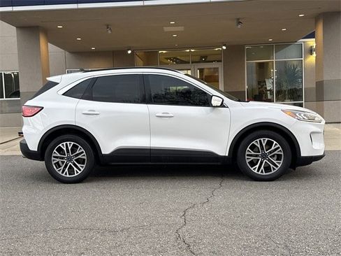 Used 2020 Ford Escape SEL image 2