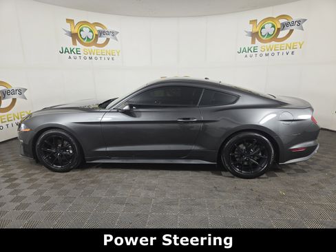 Used 2020 Ford Mustang Coupe RWD image 4