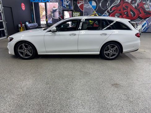 Used 2017 Mercedes-Benz E 400 4MATIC image 2