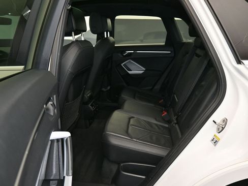 Used 2023 Audi Q3 2.0T Premium image 32