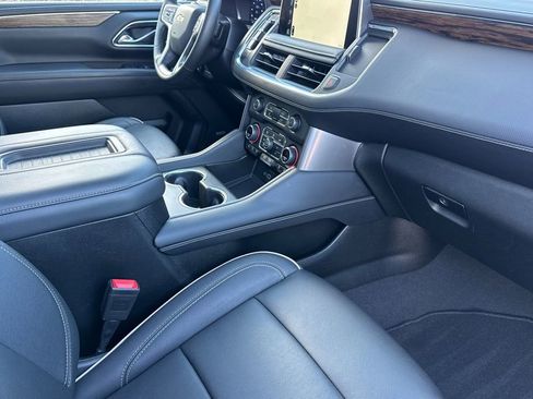 Certified 2024 Chevrolet Suburban Premier image 19