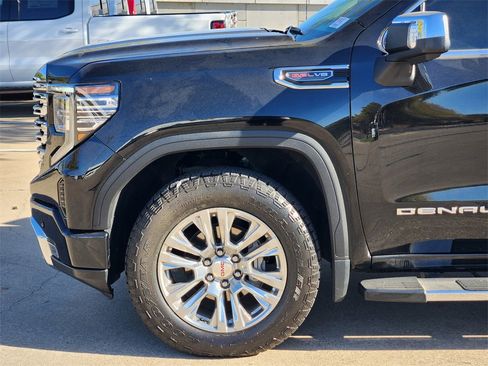Used 2024 GMC Sierra 1500 Denali w/ Technology Package image 9