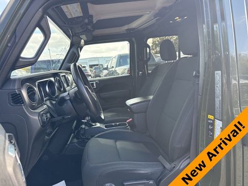 Used 2022 Jeep Gladiator Sport image 10
