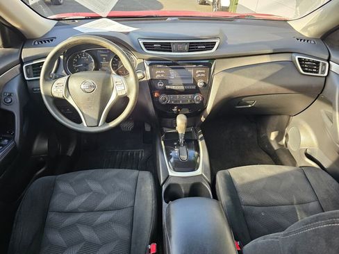 Used 2016 Nissan Rogue SV image 21