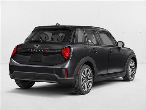 New 2026 MINI Cooper 4-Door Hardtop image 2