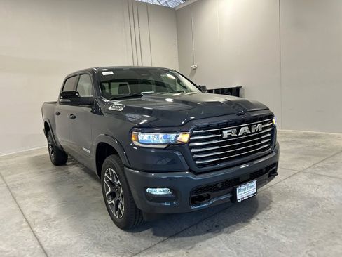 New 2026 RAM 1500 Laramie AWD/4WD image 4