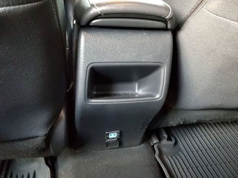 Used 2022 Toyota Corolla SE image 16