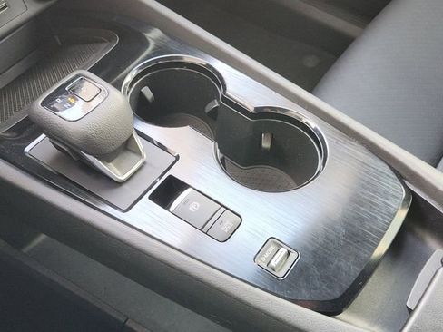 Used 2023 Nissan Rogue SV w/ SV Premium B Package image 16