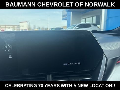 Used 2024 Chevrolet Trax RS image 34