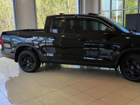 Used 2025 Honda Ridgeline Black Edition image 6