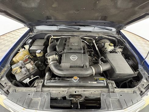 Used 2013 Nissan Frontier SV w/ SV Value Truck Pkg RWD image 31