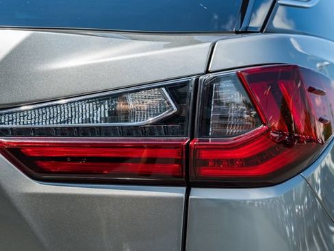 Used 2018 Lexus RX 450h AWD w/ Premium Package image 7