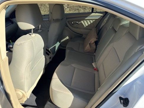 Used 2016 Ford Taurus SEL FWD image 10