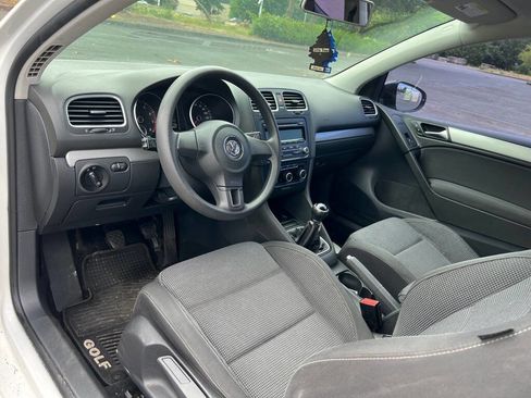 Used 2013 Volkswagen Golf 2-Door FWD image 10